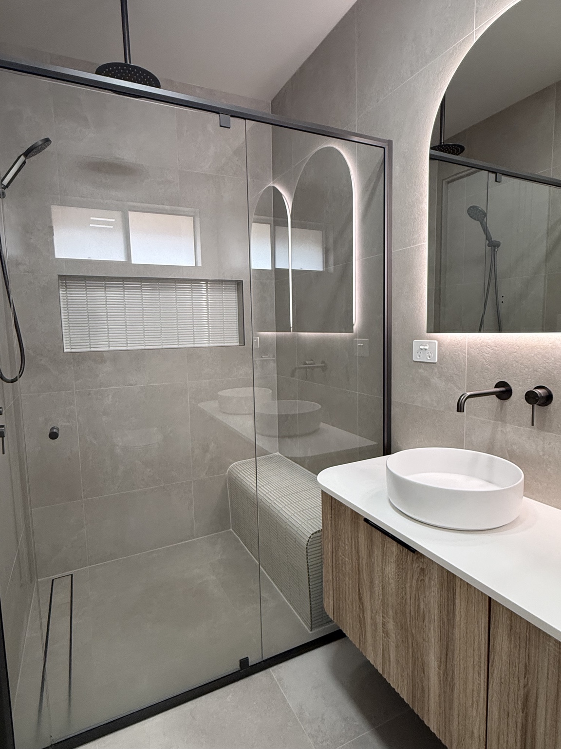 Cordeaux Heights Ensuite photo